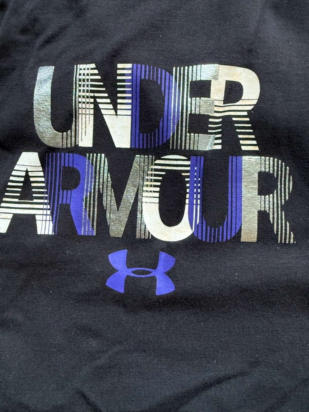 Under Armour Girls Sz YS Black HeatGear Crop Tank with Silver Purple Logo EUC - Picture 4 of 6